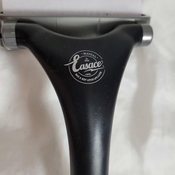 NEW EASACE Extendable Back Body Lotion Applicator w/3 Rollers Portable open pkg - Picture 4 of 5